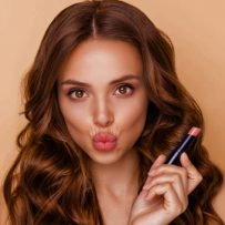 Tips to Keep Matte Lipsticks from Cracking