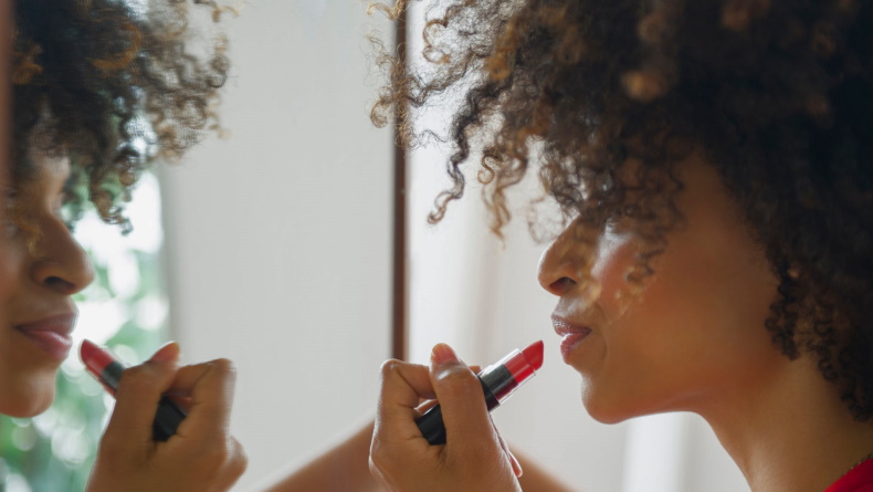 make your lipsticks last longer
